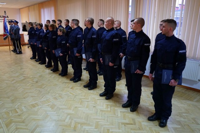 W szeregi policji w Kujawsko-Pomorskiem wstąpiło 23 policjantów