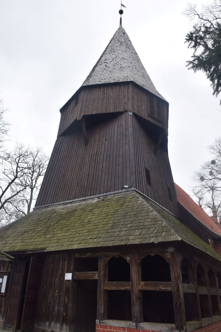 Konstrukcja wyjątkowa w skali regionu. Soboty wieży kościoła w Kmiecinie zostaną odnowione