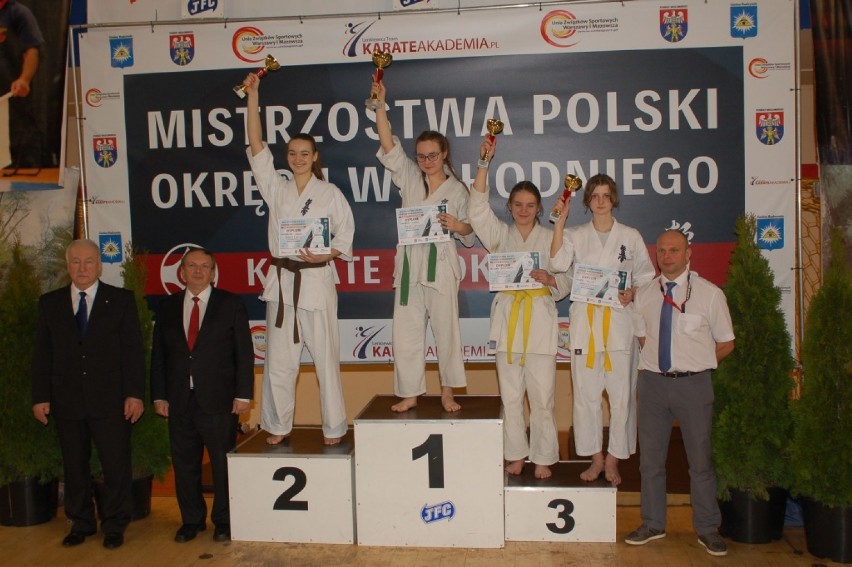 Akademia Karate Kyokushin Radomsko z medalami