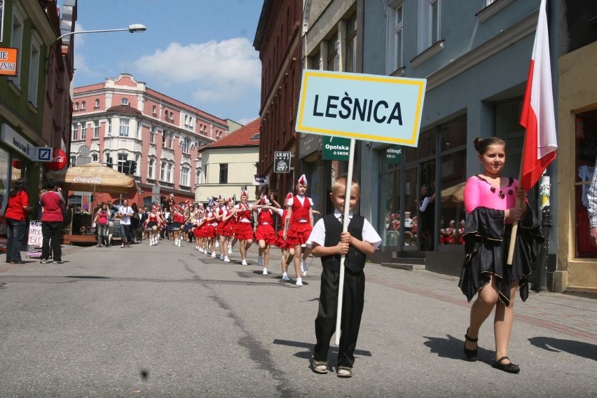 Ulicami Rybnika przemaszerowały orkiestr dęte z Polski, Czech, Słowacji i Węgier