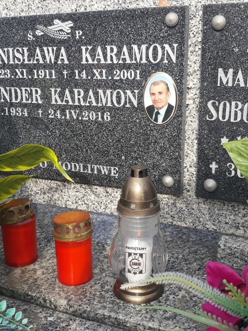 Memoriał Aleksandra Karamona w Jaśle. Zagrali oldboje Czarnych i Sobniowa