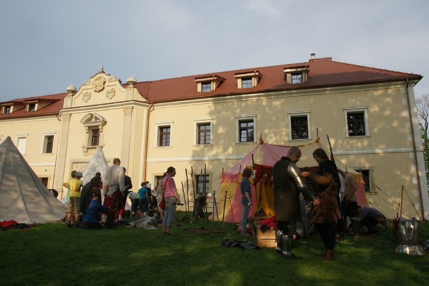 Majówka na Zamku w Starych Tarnowicach