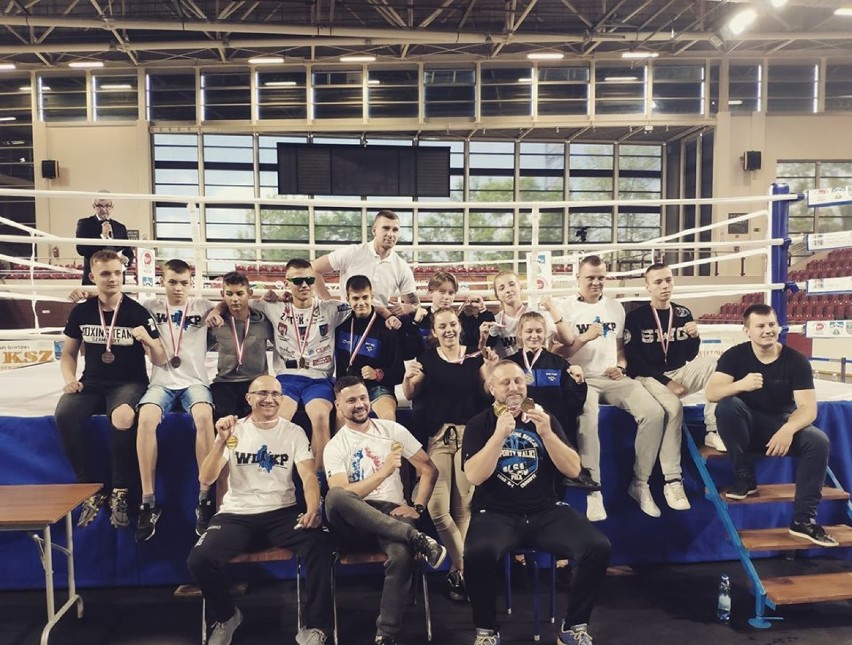 Ogólnopolska Olimpiada Młodzieży. Dwa medale, w tym jeden złoty zdobyli bokserzy Ziętek Team Kalisz ZDJĘCIA