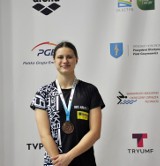 Julia Maik trzy razy na podium Mistrzostw Polski w pływaniu seniorów! ZDJĘCIA