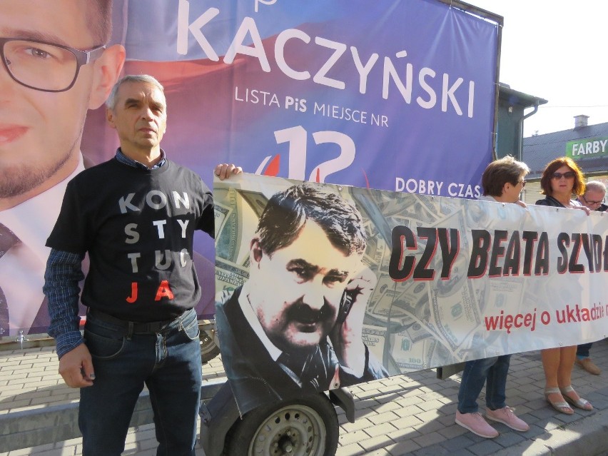 Wybory parlamentarne. Kaczyński w Wadowicach. Protest Klinowskiego