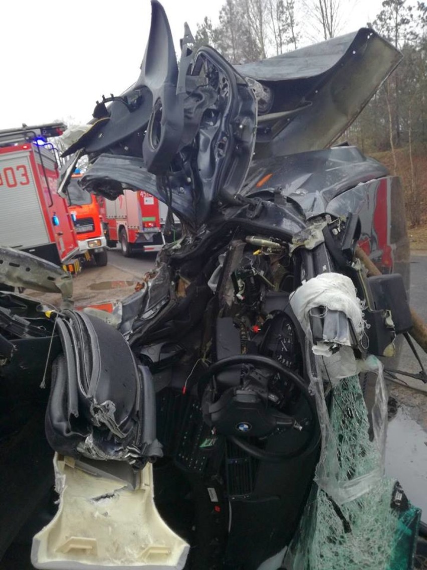 Tragiczny wypadek w Kaliszu w gminie Dziemiany. Nie żyją dwie osoby  - to mieszkańcy gminy Brusy