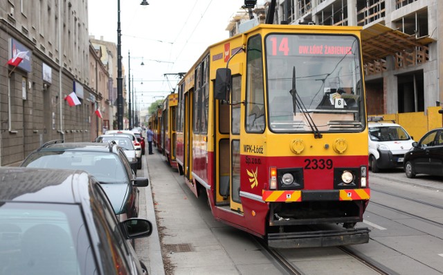 Zderzenie tramwaju z samochodem na Kopernika