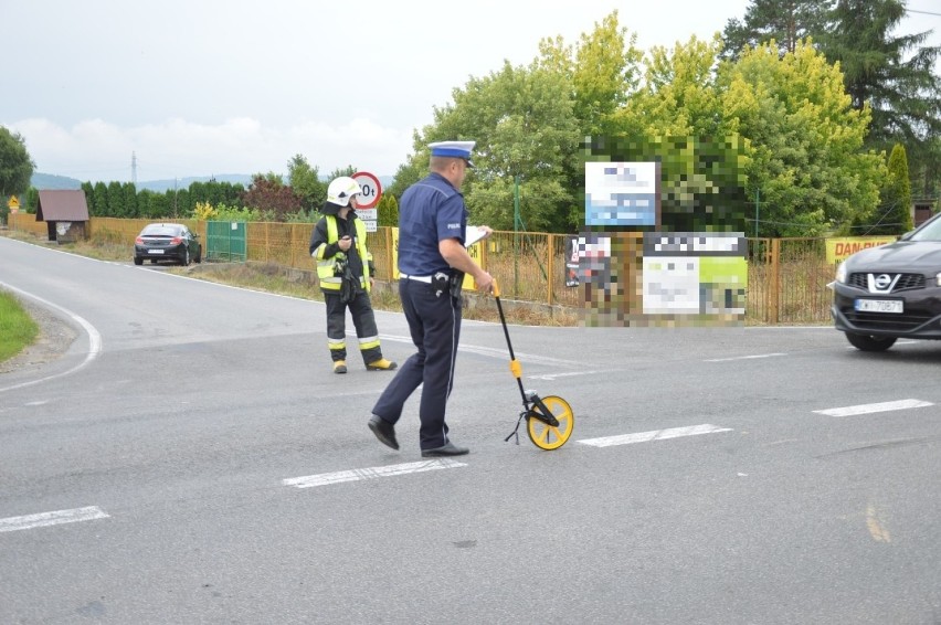 Wypadek na DW967 w Gierczycach, trzy osoby zostały ranne,...