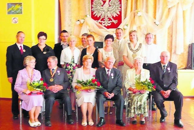 Od prawej: Maria i Jan Ryglowie,  Helena i Mieczysław Lachowiczowie oraz Marcelina i Kazimierz Sąsiadowie