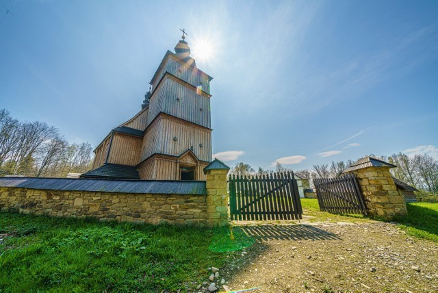 Na około 20 hektarowym obszarze parku znajduje się 68 obiektów, zgrupowanych w kilkunastu zespołach