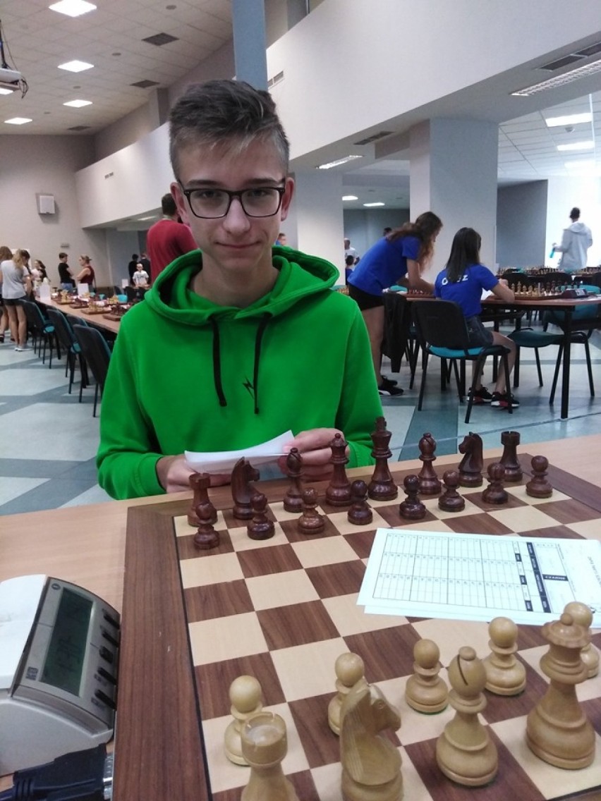 Kaliscy szachiści grają o punkty w II lidze juniorów