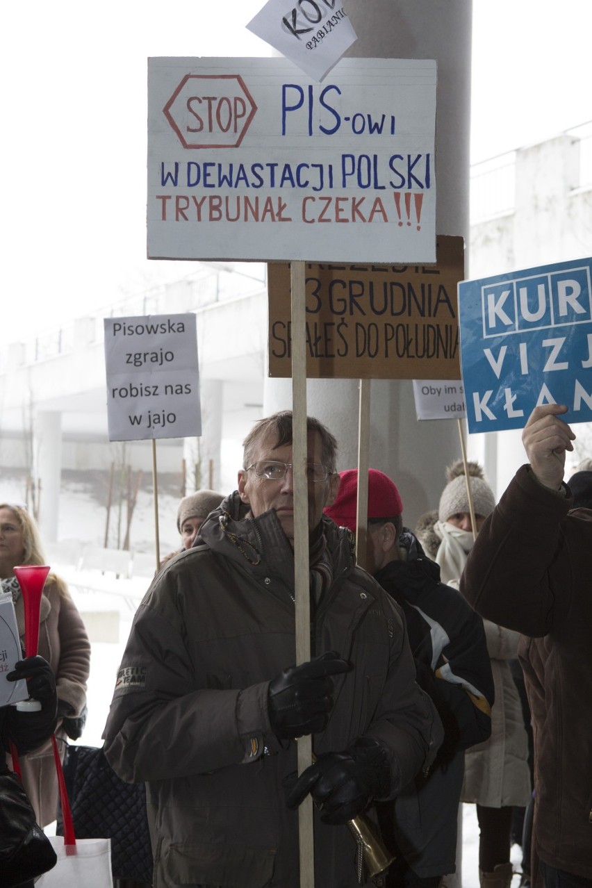 PiS w Łodzi o wyborach w 2018 i 2019 roku. Protest KOD