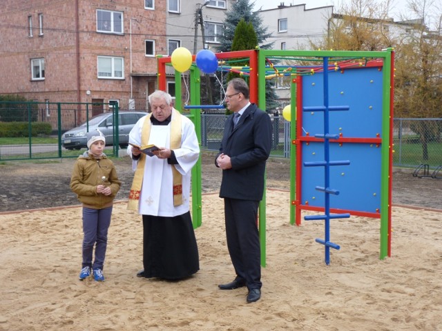 Radomsko: Obywatelski plac zabaw oddany do użytku