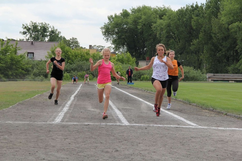 Najmłodsi lekkoatleci zakończyli całoroczny cykl zawodów pod nazwą &quot;Czwartki Lekkoatletyczne&quot;