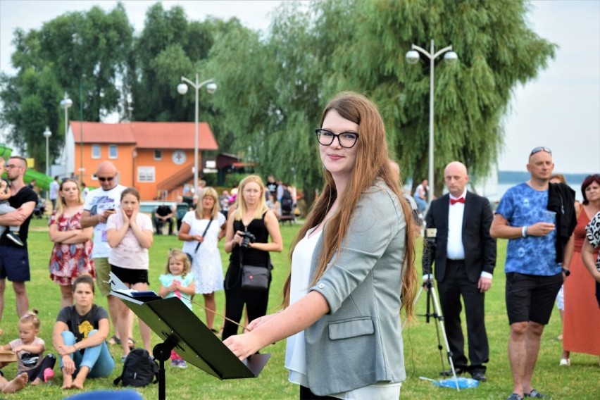 Zbąszyńska Orkiestra Dęta podczas 10. Święto Jeziora,...