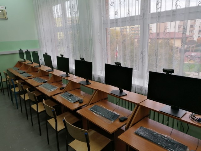 Komputery trafiły dla włocławskich szkół