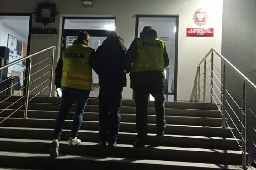 Kradli styropian budowlany na Złotnie w Łodzi, wpadli w ręce policji w Bełchatowie
