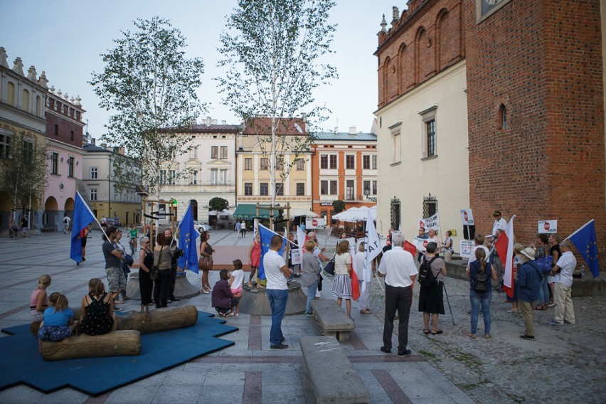 Protest przeciwko faszyzmowi w Tarnowie [ZDJĘCIA]