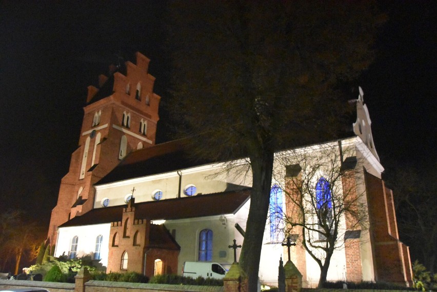 Kolędy i pastorałki zabrzmiały w Nowej Cerkwi. Koncert chórów SICUT AVIS i LABRIS [Zdjęcia]