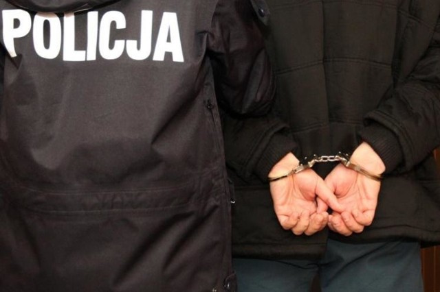 30-latek poszukiwany listem gończym  przez Interpol został zatrzymany w poniedziałek wieczorem na ul. Ogrodowej (zdjęcie ilustracyjne)
