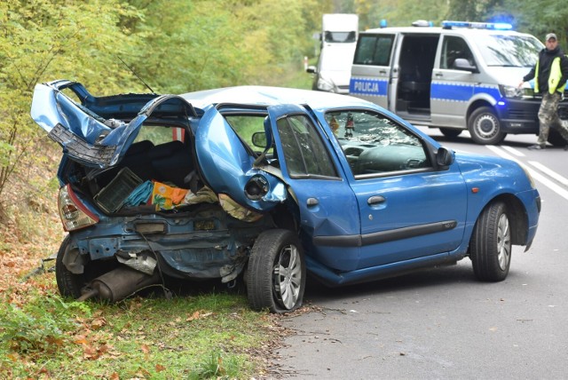 Kierowca renault trafił do szpitala w Krośnie Odrzańskim na badania.