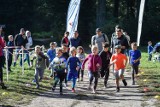 Leszno. KidsRun 2021. To był bieg dla dzieci i całych rodzin. Nawet bobasy w wózkach stanęły na starcie [ZDJĘCIA]