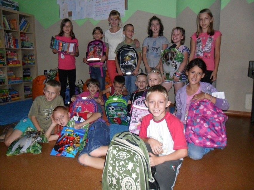OIK w Siemianowicach: Dzieci z świetlicy dostały plecaki na...