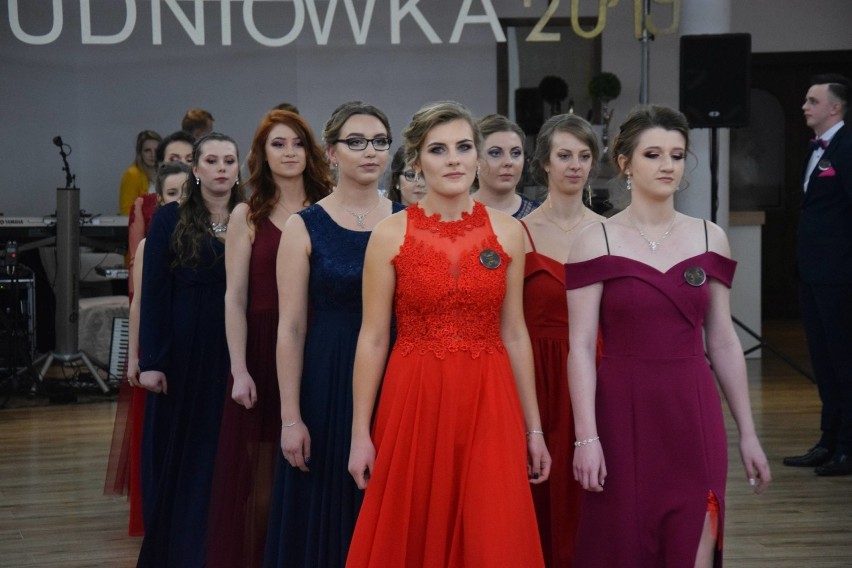 Studniówki 2019. Bal CKZiU w Strzelcach Opolskich. Tak bawili się uczniowie technikum