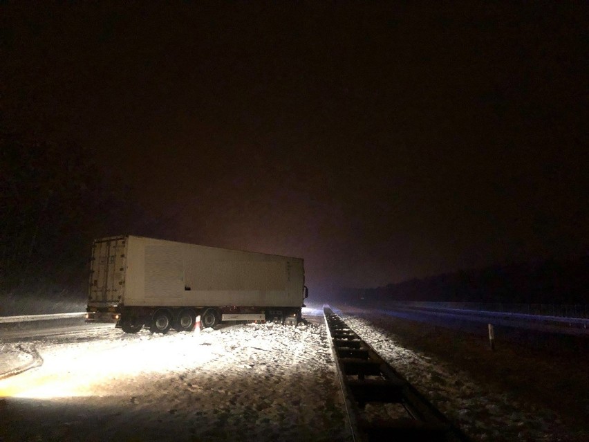 Dwa pasy autostrady na wysokości Wygody pod Toruniem...