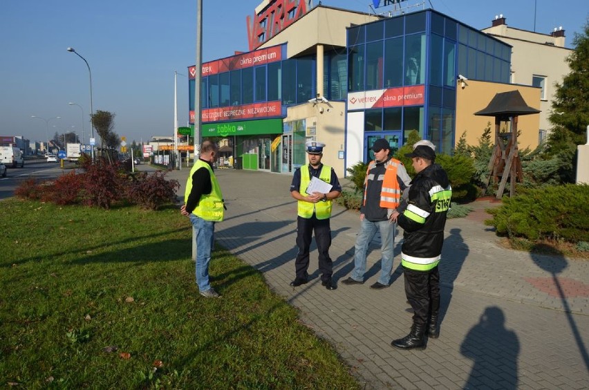 Spotkanie komisji na miejscu śmiertelnego wypadku na K6 w Wejherowie