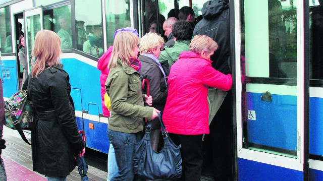 Dojazd z centrum na ul. Koszykarską w godz. 16-18 udaje się tylko szczęśliwcom