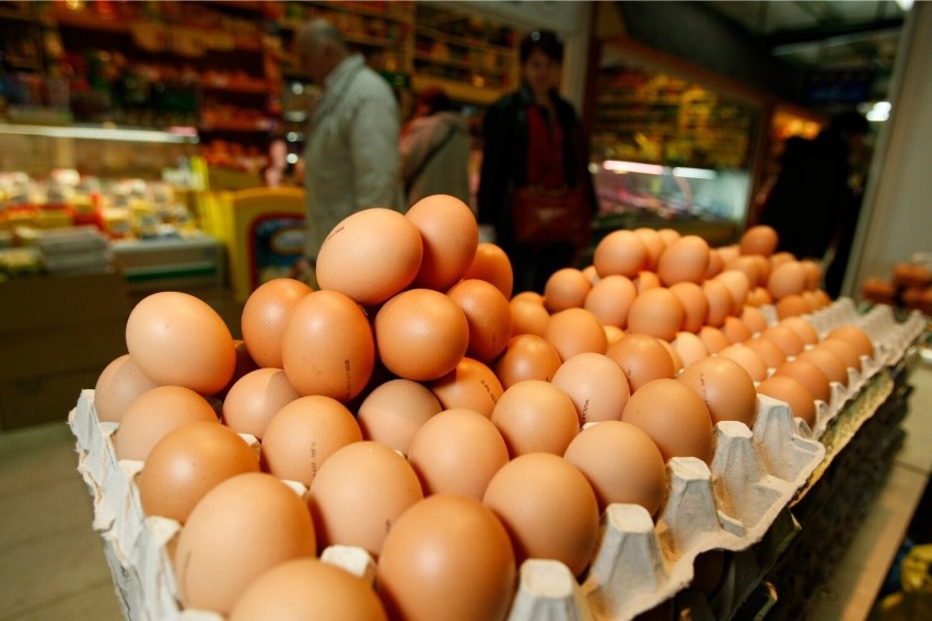 Jajka są dobrym źródłem witaminy D, rozpuszczalnej w...