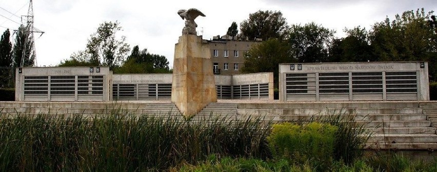 Pomnik Polaków Ratujących Żydów Podczas II wojny...