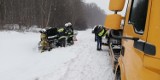 Śnieżyce i trudne warunki na drogach w powiecie opoczyńskim. Dwie kolizje na DK nr 74 [ZDJĘCIA]