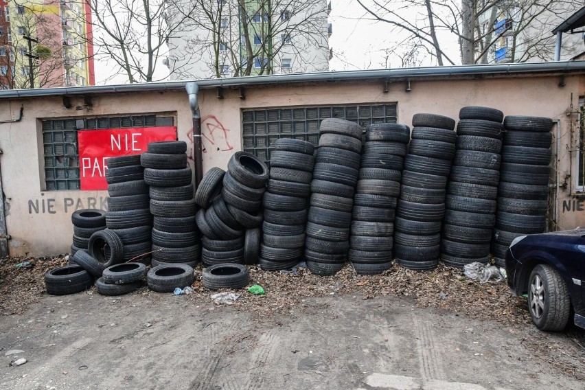 Najemcy garaży mają czas na ich opróżnienie do 30 czerwca.