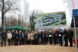 Ruszyła budowa dwóch bloków mieszkalnych w Jaroszowcu. Łącznie powstaną w nich 63 nowe mieszkania. Zobacz zdjęcia 