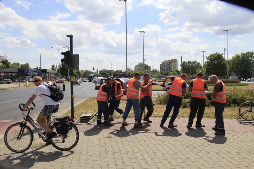 Remonty ulic w Łodzi. Włókniarzy, Kopcińskiego, Gdańska. Rozpoczęły się letnie remonty dróg. Utrudnienia na łódzkich uli