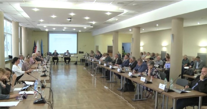 Rada Miasta w Oświęcimiu udzieliła absolutorium i wotum...