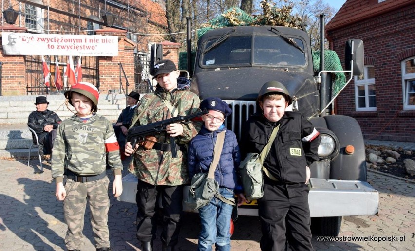 Uroczysta msza święta w Kościele p.w. Podwyższenia Krzyża Św. Wysocku Wielkim [FOTO]