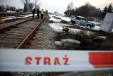 Lublin: Wypadek na przejeździe. Skoda wjechała pod szynobus
