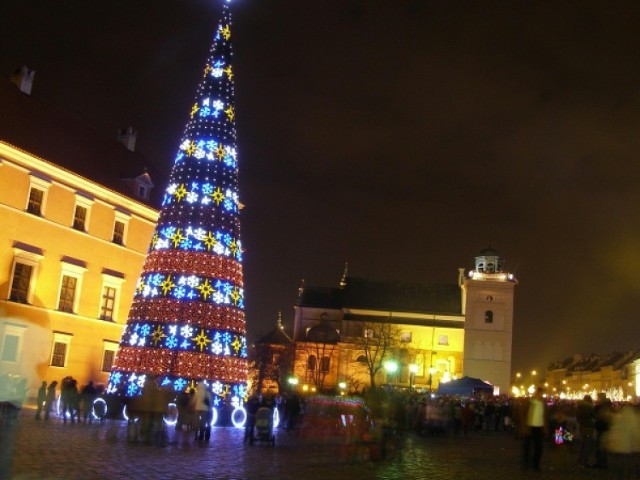 3 grudnia w Warszawie rozbłyśnie świąteczna iluminacja. Sprawdź, ...