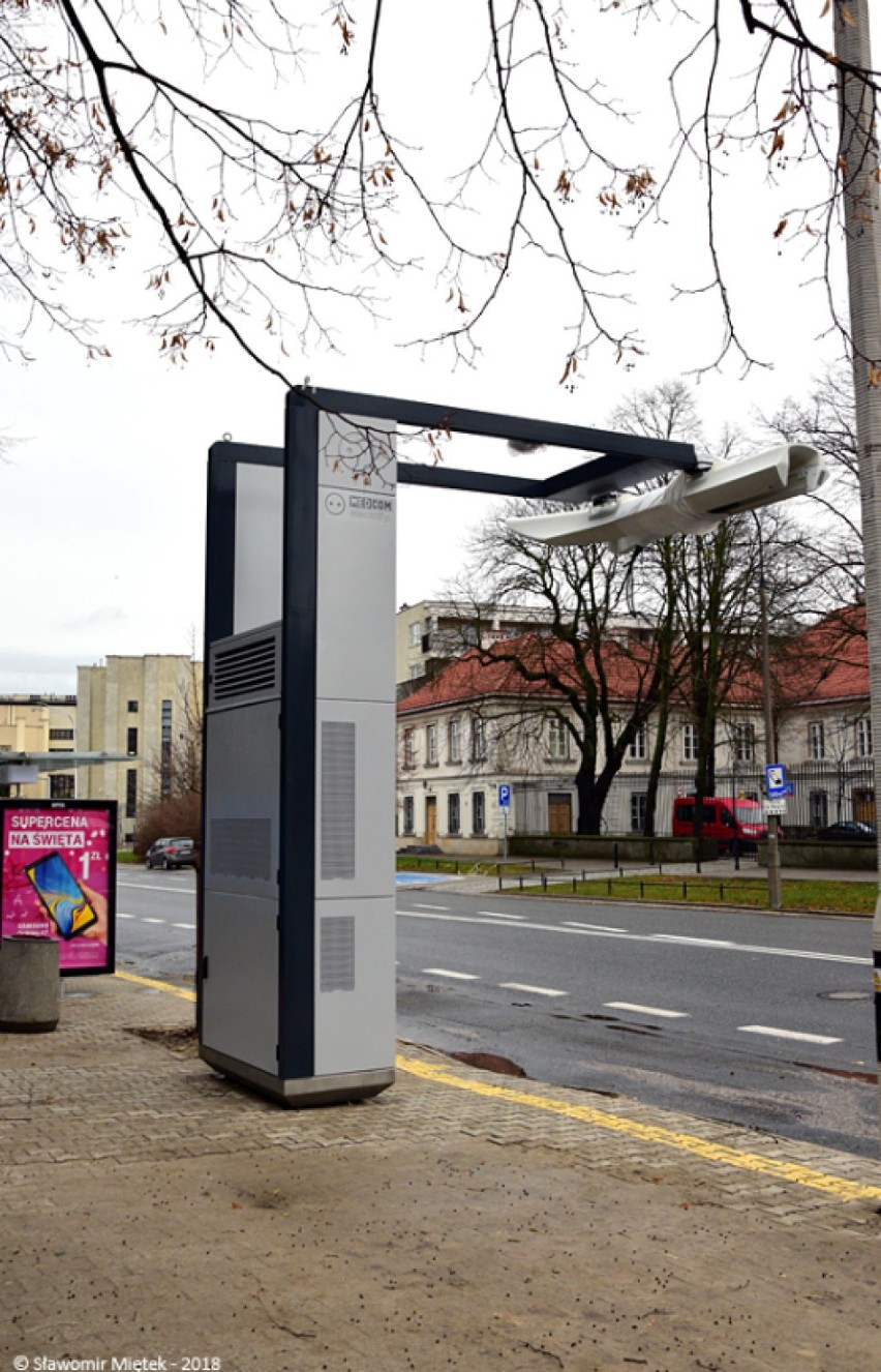 Kolejna elektryczna ładowarka dla autobusów. W 2020 r. Warszawa ma być liderem elektromobilności