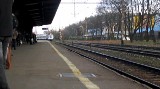 Wypadek na Dworcu Głównym w Toruniu. Pociąg potrącił 28-latka