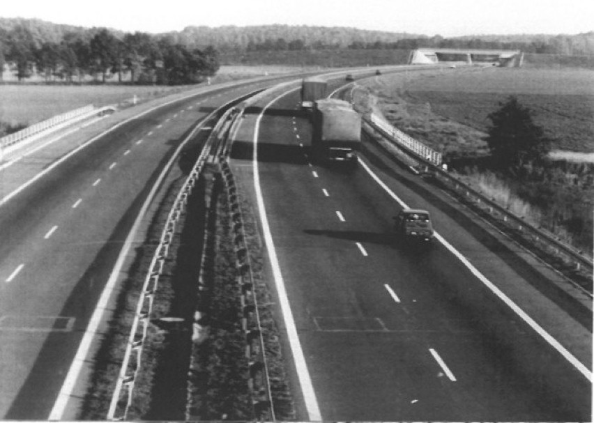 Autostrada A4 tuż po oddaniu do użytku.