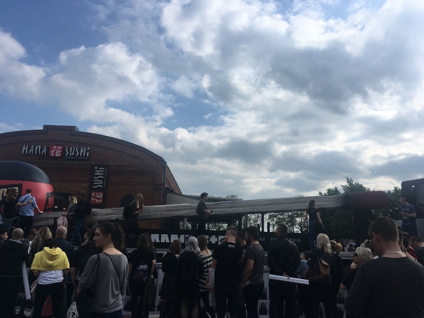 Katowice: Ciężarówka Rammstein stanęła przed Silesią City Center [ZDJĘCIA]