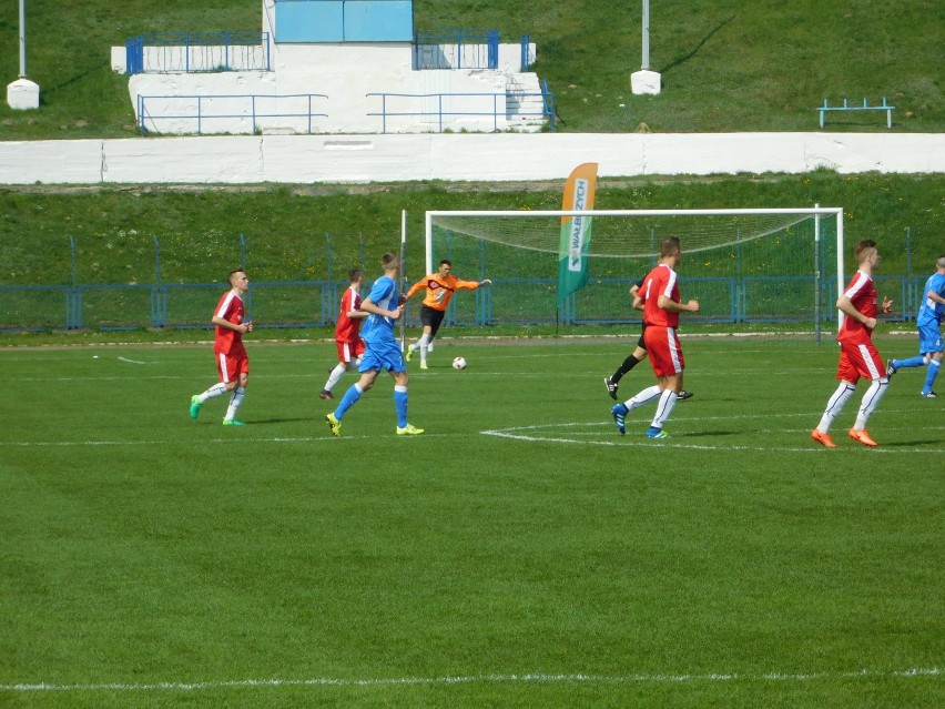 Piłkarze Górnika wygrali trzeci mecz z rzędu. Pokonali u siebie 2:0 Wiwę Goszcz