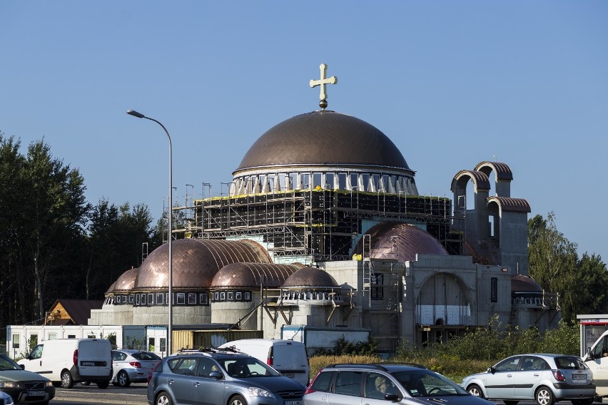 ŚŚwiątynia na Puławskiej już prawie gotowa. To pierwsza od blisko stu lat cerkiew w stolicy [ZDJĘCIA]