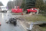 NA DROGACH: Tragiczny wypadek na drodze w Roszkowie. Nie żyje 79-latek [ZDJĘCIA]