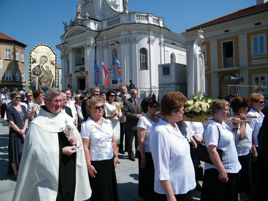 Wadowiczanie upamiętnili rocznicę beatyfikacji Jana Pawła II [ZDJĘCIA]