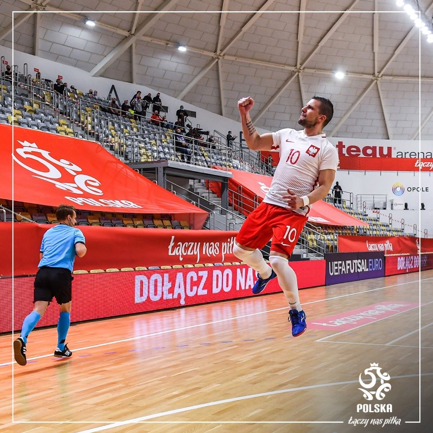 Futsal. Reprezentacja Polski z lęborczaninem Mateuszem Madziągiem awansowała do mistrzostw Europy